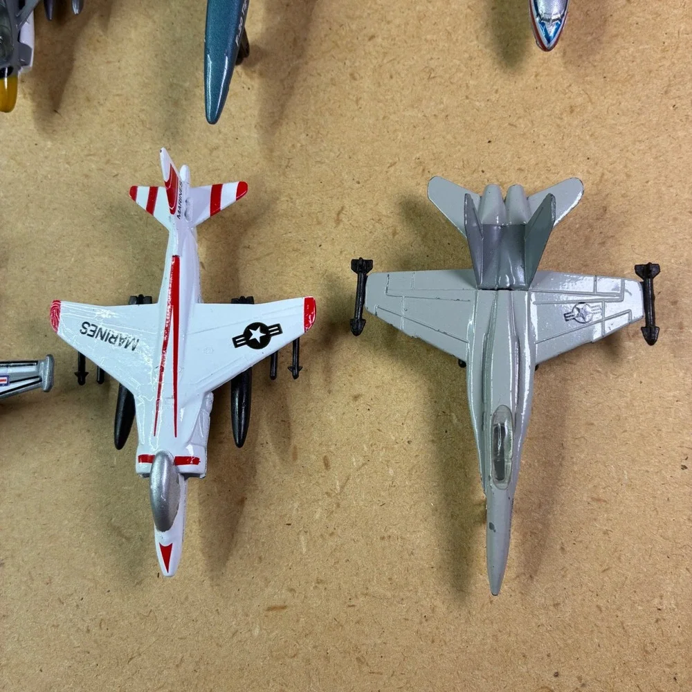 Die Cast Military & Commercial 11 Airplanes Lot Maisto Matchbox Tailwinds Jets